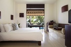Alila Manggis