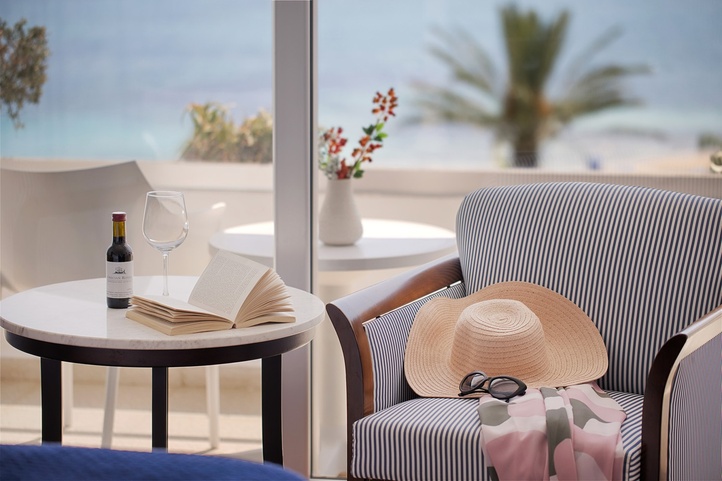 Grecian Sands Hotel